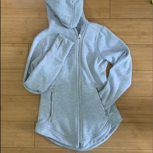 Athlete Zip up Sweater